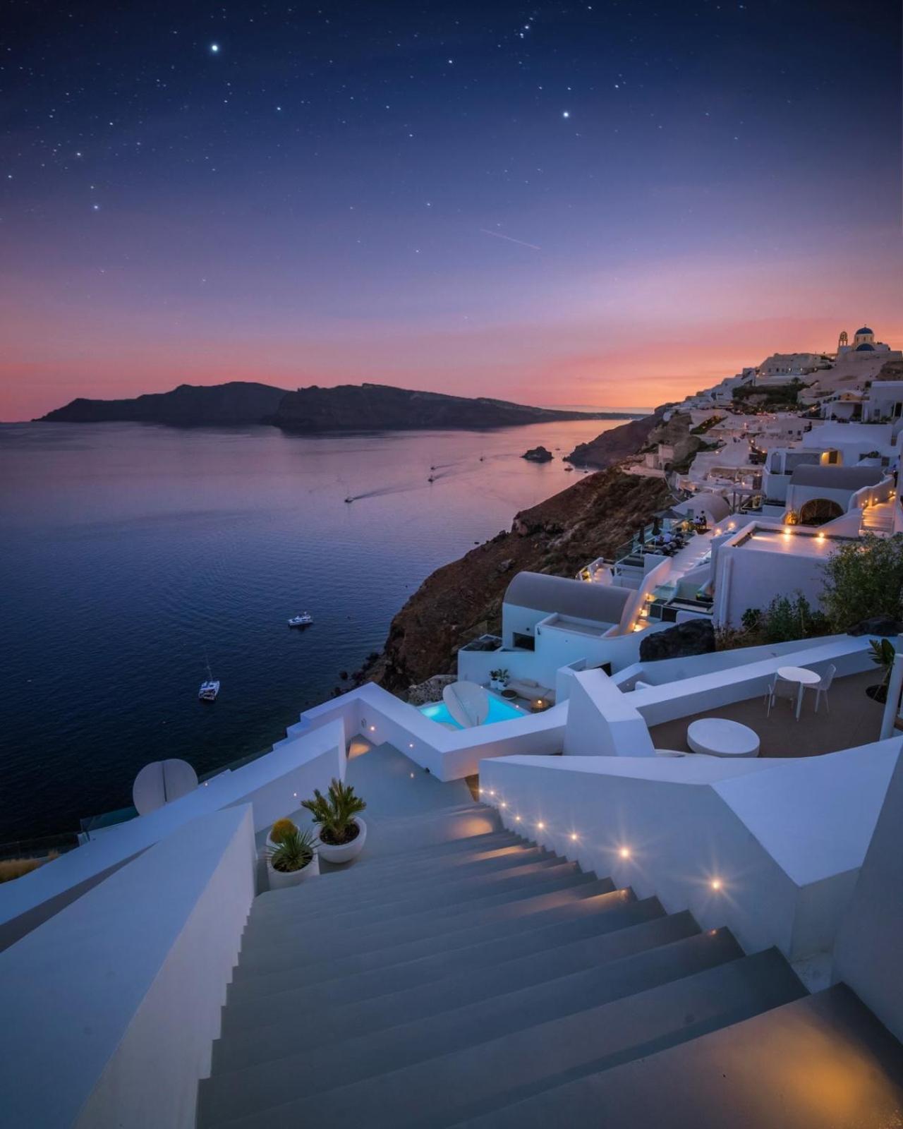 The Saint Hotel Oia